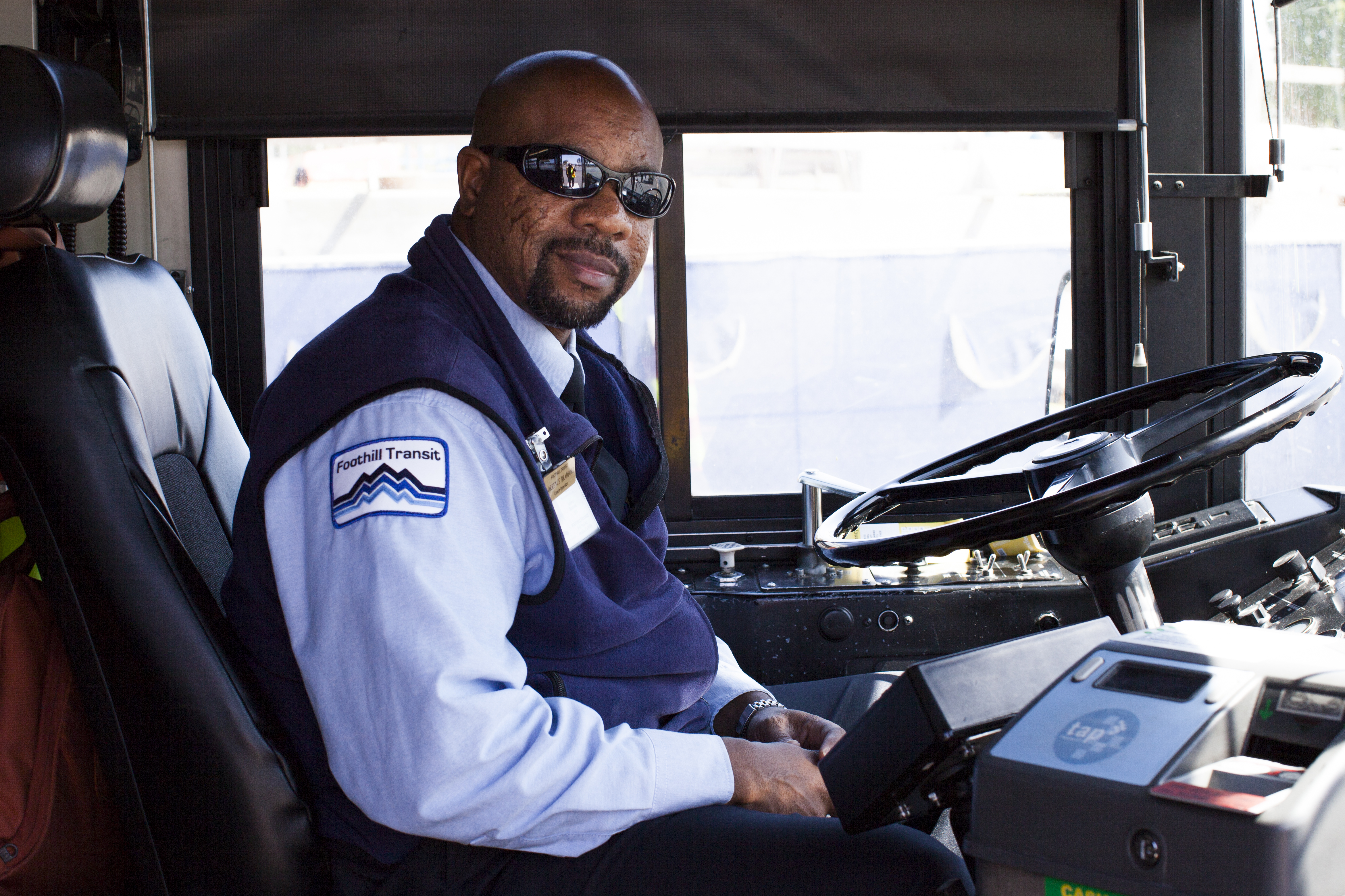 business team clapping 